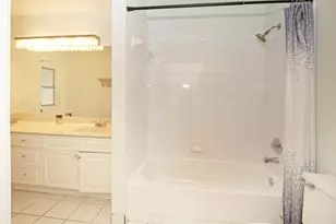 896 Rose Ct, Wellington, FL 33414 - Photo 43