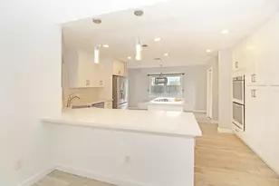 896 Rose Ct, Wellington, FL 33414 - Photo 15