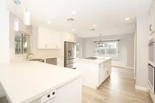 896 Rose Ct, Wellington, FL 33414 - Photo 13