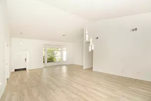 896 Rose Ct, Wellington, FL 33414 - Photo 23
