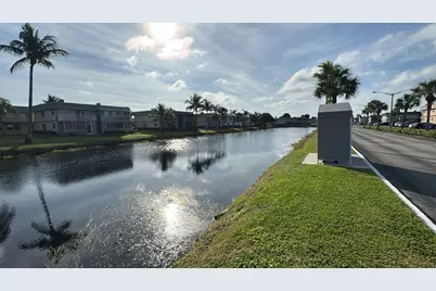 201 Brittany #E, Delray Beach, FL 33446 - Photo 3