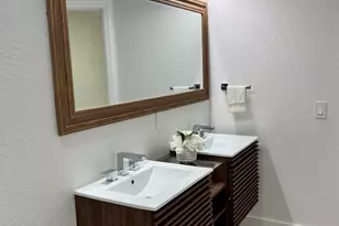 4414 Woodland Cir, Tamarac, FL 33319 - Photo 19