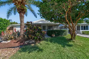 2401 Country Oaks, Palm Beach Gardens, FL 33410 - Photo 3