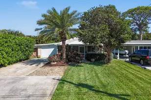 2401 Country Oaks, Palm Beach Gardens, FL 33410 - Photo 1