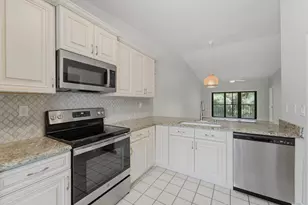 2101 Sabal Ridge Ct, Palm Beach Gardens, FL 33418 - Photo 9
