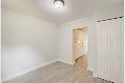 2633 NE 16th Avenue, Pompano Beach, FL 33064 - Photo 11