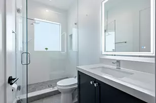334 NE 3rd Ct, Boca Raton, FL 33432 - Photo 29
