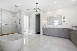 334 NE 3rd Ct, Boca Raton, FL 33432 - Photo 17