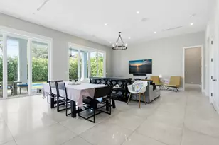 334 NE 3rd Ct, Boca Raton, FL 33432 - Photo 11