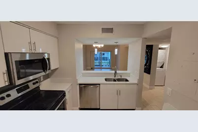 1125 Lake Shore Drive #202, Lake Park, FL 33403 - Photo 5