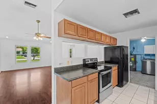 7442 Canal Dr, Lake Worth, FL 33467 - Photo 11