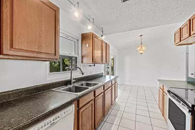 7442 Canal Drive, Lake Worth, FL 33467 - Photo 13
