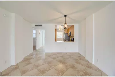 113 Royal Park Drive #1H, Oakland Park, FL 33309 - Photo 7