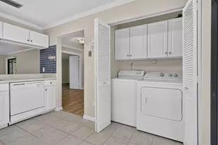 184 Mastic Tree Ct, Royal Palm Beach, FL 33411 - Photo 13