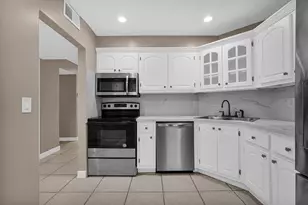3360 Spanish Moss Terrace, Lauderhill, FL 33319 - Photo 9