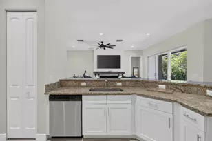 17519 Tangerine Blvd, Loxahatchee, FL 33470 - Photo 11