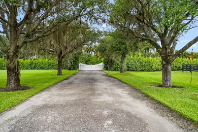 2600 Appaloosa Trail, Wellington, FL 33414 - Photo 3