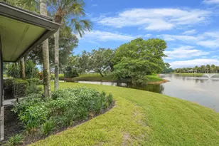 2735 Polo Island Dr, Wellington, FL 33414 - Photo 3