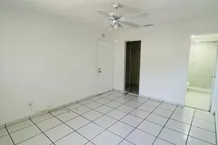 18340 Mediterranean Blvd, Hialeah, FL 33015 - Photo 13