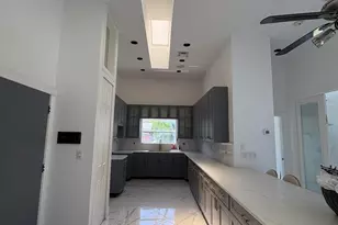 641 NW 28th St, Wilton Manors, FL 33311 - Photo 5