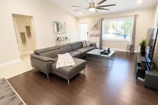 10601 NW 7th Pl, Coral Springs, FL 33071 - Photo 3