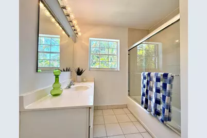 1532 NE 27th Drive, Wilton Manors, FL 33334 - Photo 29