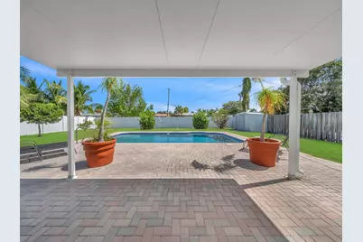 310 SE 8th Court, Pompano Beach, FL 33060 - Photo 31