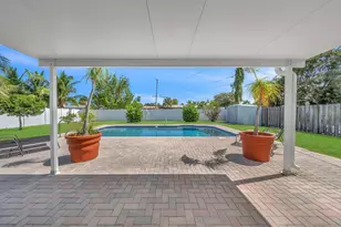 310 SE 8th Ct, Pompano Beach, FL 33060 - Photo 31