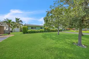 310 SE 8th Ct, Pompano Beach, FL 33060 - Photo 5