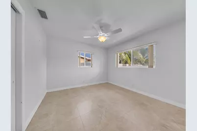 310 SE 8th Court, Pompano Beach, FL 33060 - Photo 25