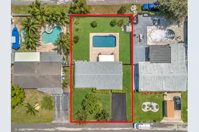 310 SE 8th Court, Pompano Beach, FL 33060 - Photo 9