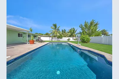 310 SE 8th Court, Pompano Beach, FL 33060 - Photo 35