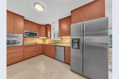 310 SE 8th Court, Pompano Beach, FL 33060 - Photo 17