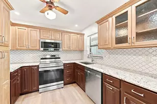 2541 N Carambola Circle N, Coconut Creek, FL 33066 - Photo 9