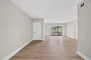 1114 Green Pine Blvd, West Palm Beach, FL 33409 - Photo 5