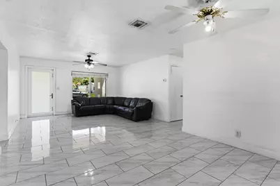 2748 SW 46th Court, Dania Beach, FL 33312 - Photo 13