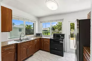 2748 SW 46th Ct, Dania Beach, FL 33312 - Photo 17