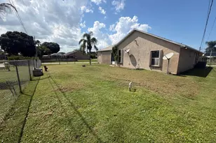 606 SE Stow Terrace, Port Saint Lucie, FL 34984 - Photo 5
