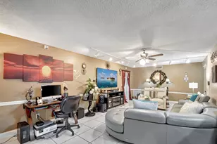 4702 Fountains Dr S, Lake Worth, FL 33467 - Photo 9