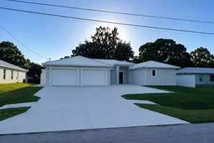 5913 Seagrape Dr, Fort Pierce, FL 34982 - Photo 1