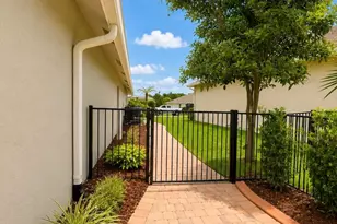 367 SW Vista Lake Dr, Port Saint Lucie, FL 34953 - Photo 23