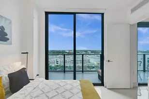 121 NE 34th St, Miami, FL 33137 - Photo 7