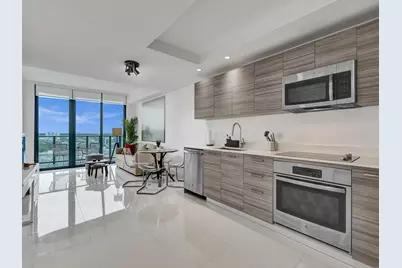 121 NE 34th Street #1210, Miami, FL 33137 - Photo 15