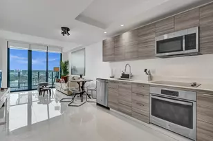 121 NE 34th St, Miami, FL 33137 - Photo 15
