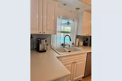 1098 NW 15th Avenue, Boca Raton, FL 33486 - Photo 11