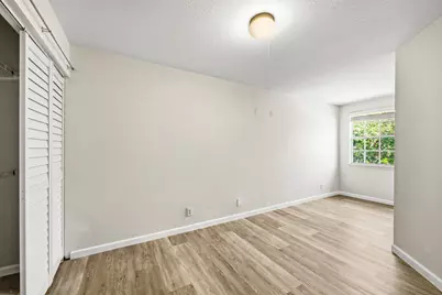 9872 NW 56th Place, Coral Springs, FL 33076 - Photo 13