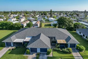 1706 N Dovetail Dr, Fort Pierce, FL 34982 - Photo 25
