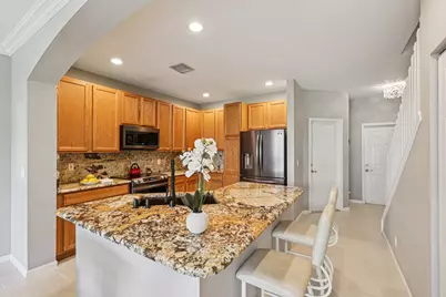 9070 Tremezzo Lane, Boynton Beach, FL 33472 - Photo 5