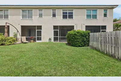 9070 Tremezzo Lane, Boynton Beach, FL 33472 - Photo 21