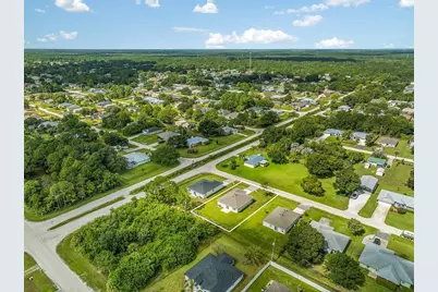 8526 102nd Court, Vero Beach, FL 32967 - Photo 3